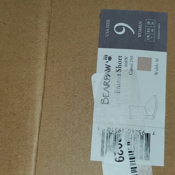 BearPaw Emma Short Claaisx Winter Slip On Boors Size 9 - Picture 4 of 5